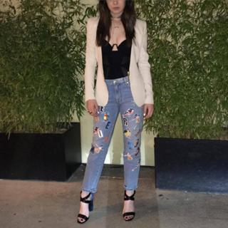 Hailee Steinfeld feet photo thumbnail