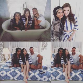 Hailee Steinfeld feet photo thumbnail