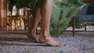 Hailee Steinfeld feet photo thumbnail