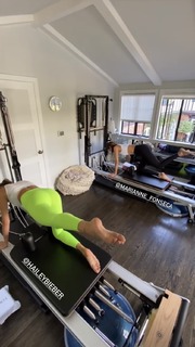 Hailey Bieber feet photo thumbnail