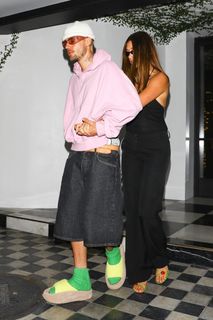 Hailey Bieber feet photo thumbnail
