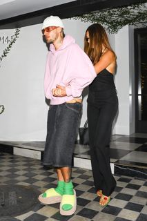 Hailey Bieber feet photo thumbnail