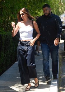 Hailey Bieber feet photo thumbnail