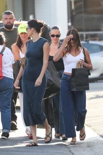 Hailey Bieber feet photo thumbnail