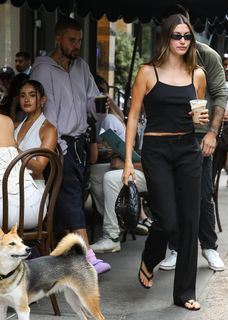 Hailey Bieber feet photo thumbnail