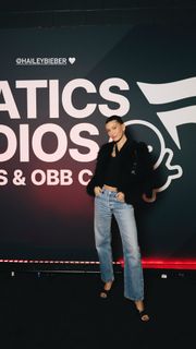 Hailey Bieber feet photo 11