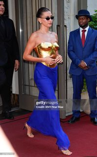 Hailey Bieber feet photo 2
