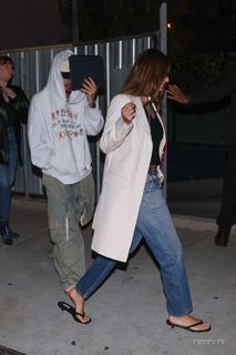 Hailey Bieber feet photo 8