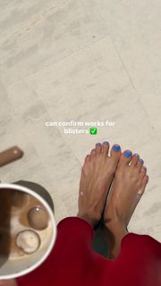 Hailey Bieber feet photo 6