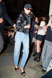 Hailey Bieber feet photo 17