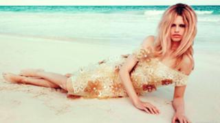 Hailey Clauson feet photo thumbnail