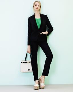 Hailey Clauson feet photo thumbnail