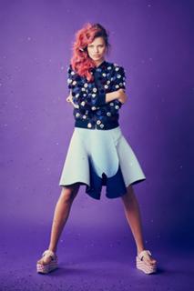 Hailey Clauson feet photo thumbnail