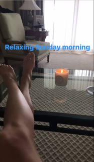 Hailey Clauson feet photo thumbnail