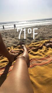 Hailey Clauson feet photo thumbnail