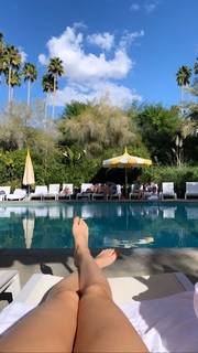 Hailey Clauson feet photo thumbnail