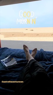 Hailey Clauson feet photo thumbnail