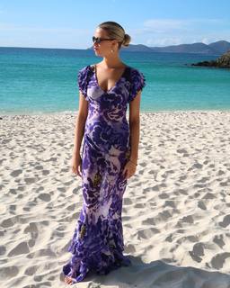 Hailey Clauson feet photo thumbnail