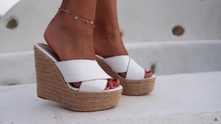 Hailey Sani feet photo 8