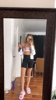 Hailey Sani feet photo 15