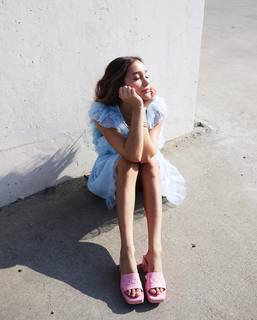 Hailey Sani feet photo 7