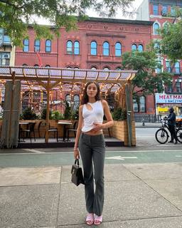 Hailey Sani feet photo 10