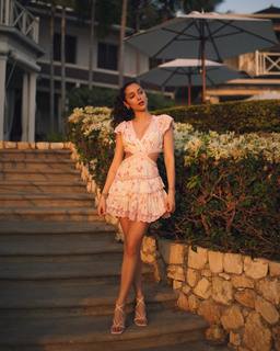 Hailey Sani feet photo 6