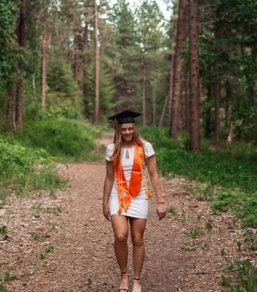 Hailey Van Lith feet photo thumbnail