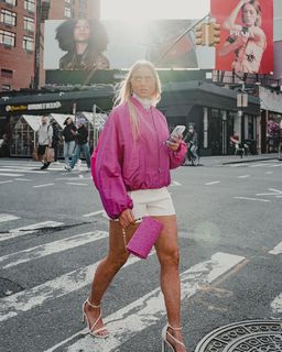 Hailey Van Lith feet photo thumbnail