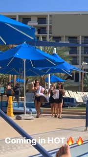 Hailie Deegan feet photo thumbnail