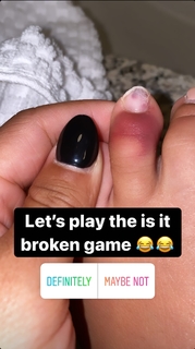 Hailie Deegan feet photo thumbnail