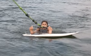 Hailie Deegan feet photo thumbnail