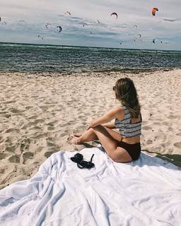 Hailie Jade Mathers feet photo thumbnail