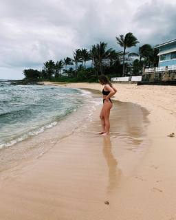 Hailie Jade Mathers feet photo thumbnail