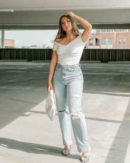 Hailie Jade Mathers feet photo thumbnail