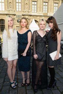 Haley Bennett feet photo thumbnail