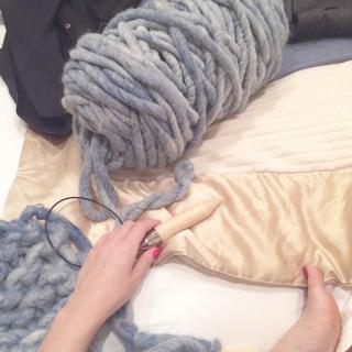 Haley Bennett feet photo thumbnail