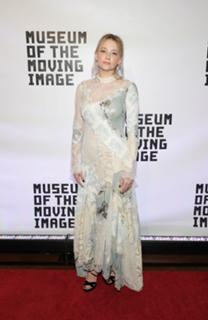 Haley Bennett feet photo thumbnail