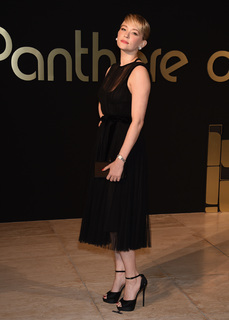 Haley Bennett feet photo thumbnail