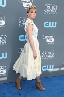 Haley Bennett feet photo thumbnail