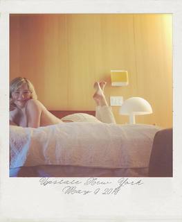 Haley Bennett feet photo thumbnail