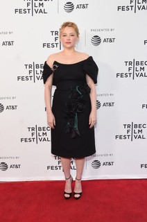 Haley Bennett feet photo thumbnail