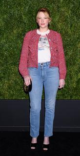 Haley Bennett feet photo thumbnail