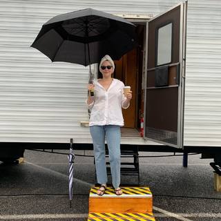 Haley Bennett feet photo thumbnail