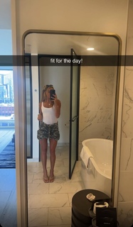 Haley Cavinder feet photo 4