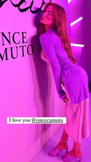 Haley Kalil feet photo thumbnail