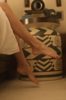 Haley Kalil feet photo thumbnail