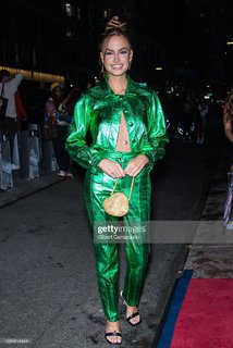 Haley Kalil feet photo thumbnail