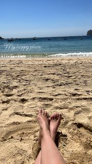 Haley Kalil feet photo thumbnail