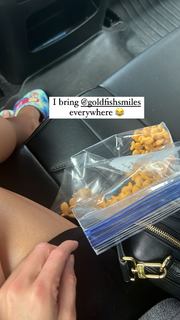 Haley Kalil feet photo thumbnail